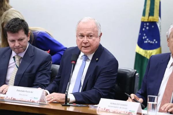 CCJC da Casa é comandada pelo deputado federal baiano, Paulo Azi (UNIÃO-BA) (Foto: Divulgação) CCJC da Casa é comandada pelo deputado federal baiano, Paulo Azi (UNIÃO-BA) (Foto: Divulgação)
