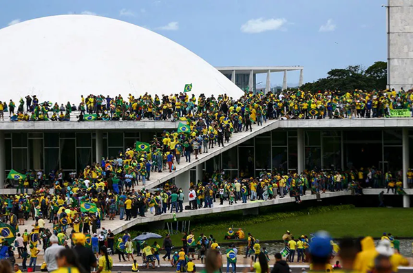 Imagens da invasão ocorreu em 2023 (Foto: Marcelo Camargo/Agência Brasil) Imagens da invasão ocorreu em 2023 (Foto: Marcelo Camargo/Agência Brasil)
