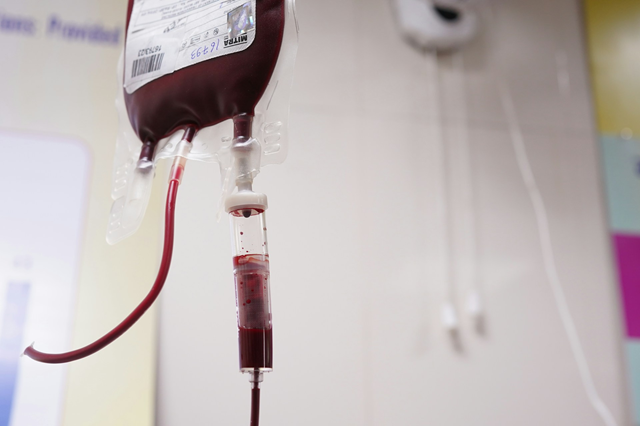STF confirmou que pacientes têm direito de recusar transfusões de sangue por motivos religiosos, mesmo em situações de risco de morte (Foto: de Aman Chaturvedi na Unsplash)