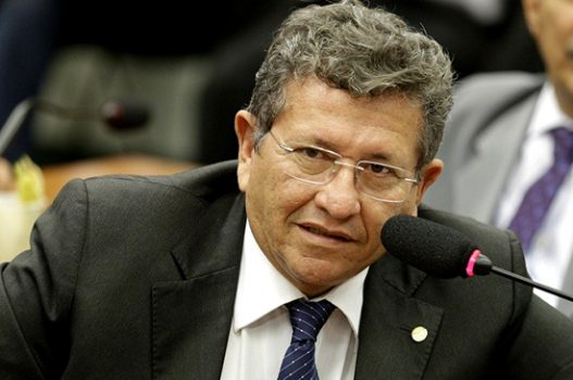 Deputado federal Luiz Caetano (PT) reeleito (Foto: Reprodução) Deputado federal Luiz Caetano (PT) reeleito (Foto: Reprodução)