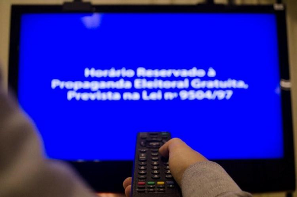 Propaganda eleitoral será veiculada de segunda a sábado, na rádio e na TV (Foto: Reprodução) Propaganda eleitoral será veiculada de segunda a sábado, na rádio e na TV (Foto: Reprodução)