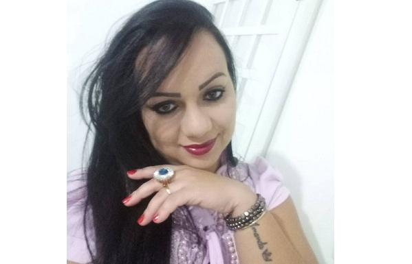 Alline Figueiredo da Cruz foi indiciada por falso sequestro (Foto: Facebook | Reprodução) Alline Figueiredo da Cruz foi indiciada por falso sequestro (Foto: Facebook | Reprodução)