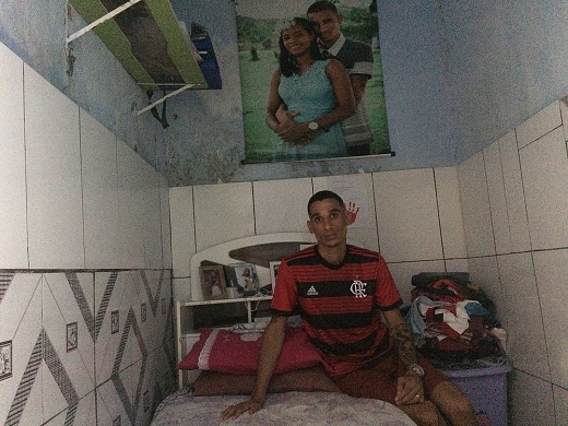 Cama do casal foi onde Elisângela dormiu, quando ficou hospedada na casa (Foto: Reprodução)