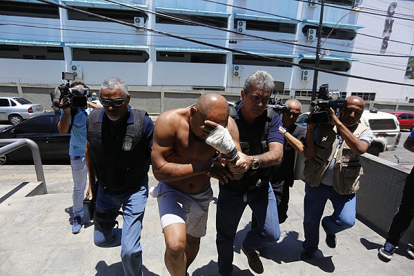 Paulo Sergio Ferreira, autor das facadas que matou o artista Romualdo Rosário da Costa, 63 anos, conhecido como Moa do Catendê (Foto: Reprodução) Paulo Sergio Ferreira, autor das facadas que matou o artista Romualdo Rosário da Costa, 63 anos, conhecido como Moa do Catendê (Foto: Reprodução)