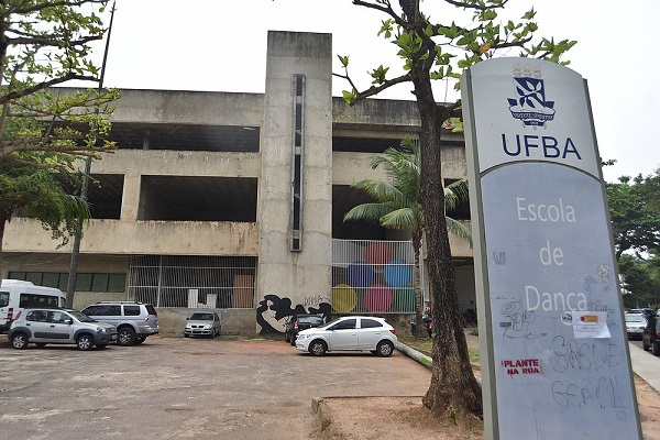 Obra da Faculdade de Dança também está atrasada, mas tem nova licitação, segundo Ufba (Foto: Betto Jr. | CORREIO)
