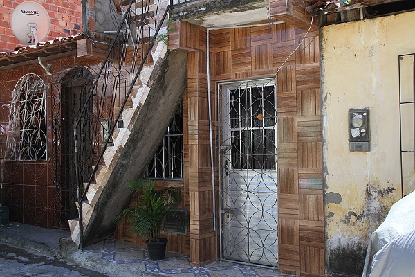 A casa onde a família morava fica na localidade de Oteiro (Foto: Evandro Veiga | CORREIO)