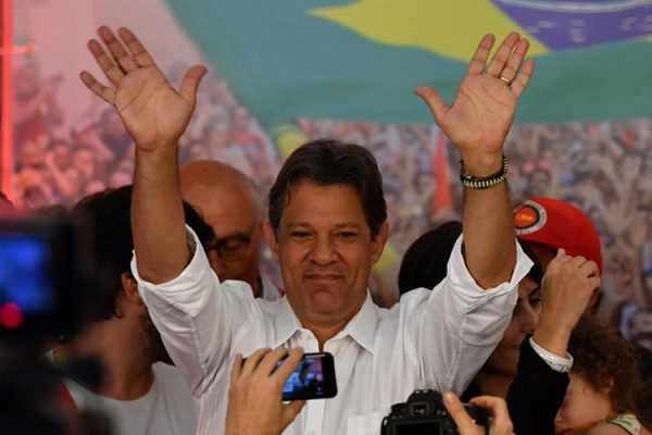 Fernando Haddad (PT) usou as redes sociais para cumprimentá-lo (Foto: Reprodução) Fernando Haddad (PT) usou as redes sociais para cumprimentá-lo (Foto: Reprodução)