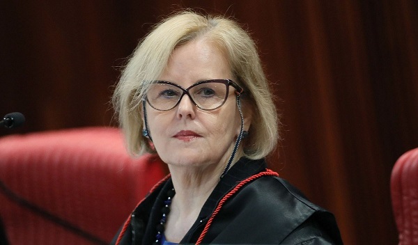 Ministra manteve esta terça-feira (11) como a data-limite para a substituição de Lula (Foto: Reprodução) Ministra manteve esta terça-feira (11) como a data-limite para a substituição de Lula (Foto: Reprodução)