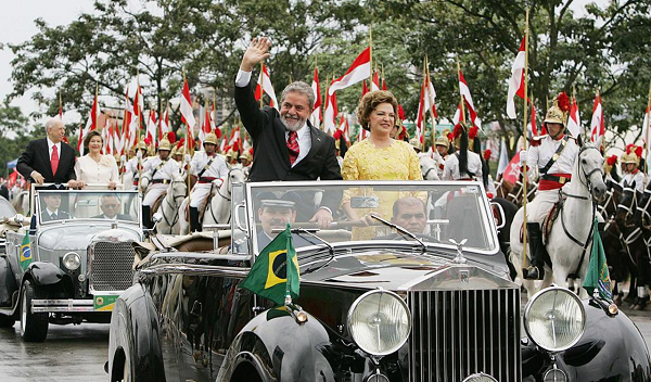 Os índices de expectativa positiva de Bolsonaro (65% de respostas ótimo e bom) são muito inferiores aos de Lula na posse em 2003 (76%) (Foto: Reprodução)