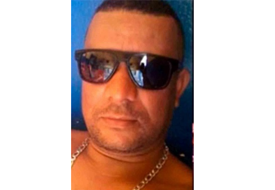 Alex Almeida da Silva, 37 anos, foi assassinado em Ibicaraí (Foto: Reprodução) Alex Almeida da Silva, 37 anos, foi assassinado em Ibicaraí (Foto: Reprodução)