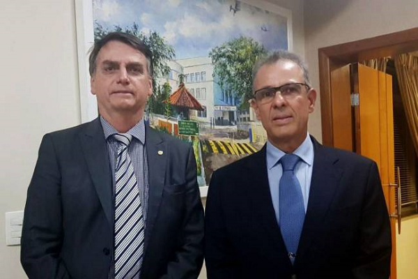 Almirante Bento Costa Lima Leite de Albuquerque Júnior assumirá o Ministério de Minas e Energia (Foto: Reprodução)