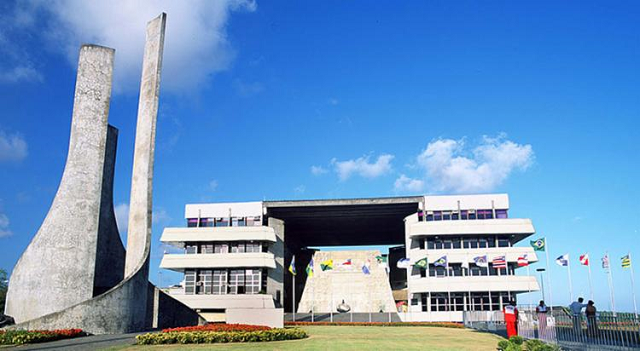 Estará em votação na Alba o aumento da alíquota previdenciária de 12% para 14% (Foto: Reprodução) Estará em votação na Alba o aumento da alíquota previdenciária de 12% para 14% (Foto: Reprodução)