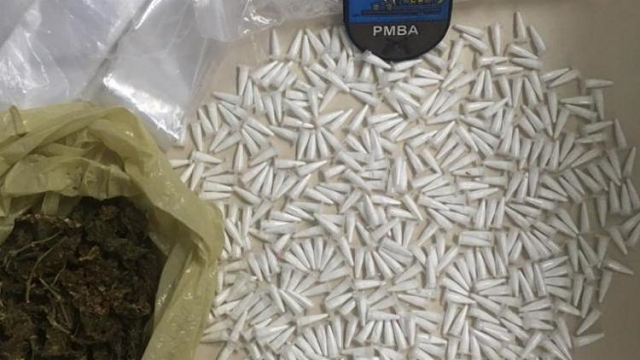 A droga foi apreendida na noite de quinta-feira, 29 (Foto: Divulgação) A droga foi apreendida na noite de quinta-feira, 29 (Foto: Divulgação)