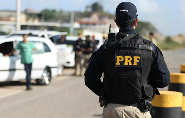 Para a Bahia, são oferecidas 17 vagas para policiais rodoviários federais (Foto: Reprodução) Para a Bahia, são oferecidas 17 vagas para policiais rodoviários federais (Foto: Reprodução)