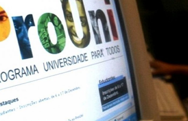 ProUni vai oferecer 243.888 bolsas de estudo em 1.239 instituições particulares de ensino (Foto: Reprodução) ProUni vai oferecer 243.888 bolsas de estudo em 1.239 instituições particulares de ensino (Foto: Reprodução)