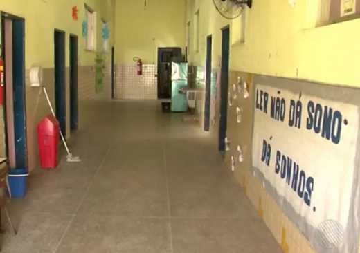 Grupo Escolar Raimundo Jerônimo Machado, em Itabuna (Foto: Reprodução | TV Santa Cruz)