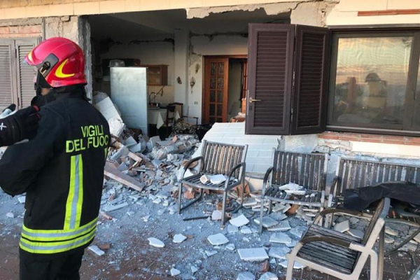 Terremoto causou estragos em diferentes áreas da Sicília, na Itália (Foto: Reprodução) Terremoto causou estragos em diferentes áreas da Sicília, na Itália (Foto: Reprodução)