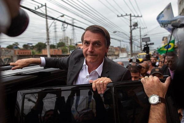 Candidato criticou adversários e se defendeu de comentários negativos sobre entrevista no Jornal Nacional (Foto: Reprodução) Candidato criticou adversários e se defendeu de comentários negativos sobre entrevista no Jornal Nacional (Foto: Reprodução)