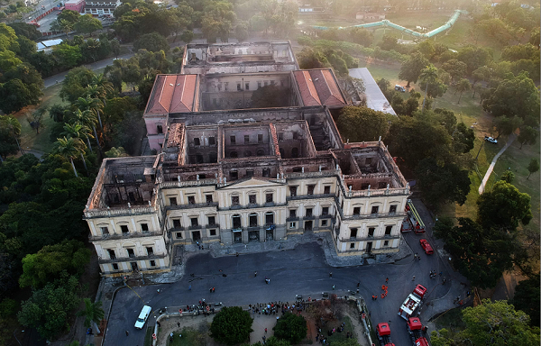 'Qualquer medida dedicada a retirar da UFRJ o Museu Nacional representaria ato arbitrário e autoritário', diz nota divulgada a imprensa (Foto: Divulgação) 'Qualquer medida dedicada a retirar da UFRJ o Museu Nacional representaria ato arbitrário e autoritário', diz nota divulgada a imprensa (Foto: Divulgação)