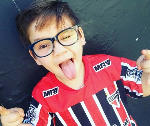 A professora contou que Gabriel é um ótimo aluno e acredita que este bilhete para faltar à aula é só um brincadeira com a mãe (Foto: Arquivo Pessoal) A professora contou que Gabriel é um ótimo aluno e acredita que este bilhete para faltar à aula é só um brincadeira com a mãe (Foto: Arquivo Pessoal)
