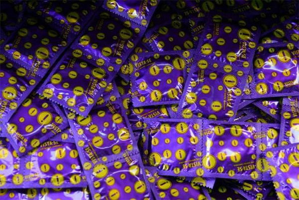 Campanha alerta para uso do preservativo durante o Carnaval (Foto: Reprodução) Campanha alerta para uso do preservativo durante o Carnaval (Foto: Reprodução)