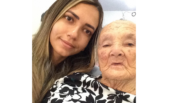 Maria Talita e a avó (Foto: Arquivo Pessoal)