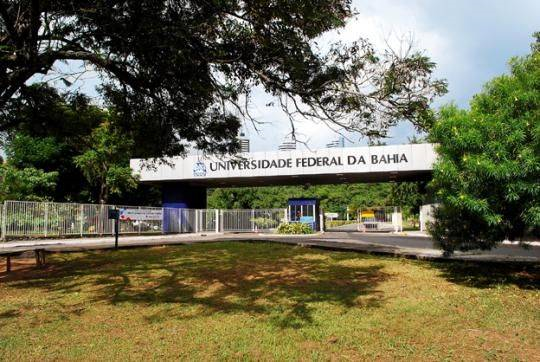 Três universidades já foram enquadradas nesses critérios e tiveram repasses reduzidos: a Universidade de Brasília (UnB), a Universidade Federal Fluminense (UFF) e a Universidade Federal da Bahia (UFBA) (Foto: Reprodução)