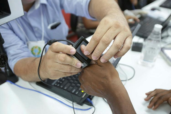 Próximo ciclo da biometria envolverá todas as 108 zonas eleitorais da Bahia (Foto: Uendel Galter | Ag. A TARDE) Próximo ciclo da biometria envolverá todas as 108 zonas eleitorais da Bahia (Foto: Uendel Galter | Ag. A TARDE)