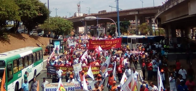 O protesto, organizado por centrais sindicais, faz parte da agenda nacional de manifestações contra a reforma, proposta pelo presidente Jair Bolsonaro (PSL) (Foto : Divulgação | CUT) O protesto, organizado por centrais sindicais, faz parte da agenda nacional de manifestações contra a reforma, proposta pelo presidente Jair Bolsonaro (PSL) (Foto : Divulgação | CUT)