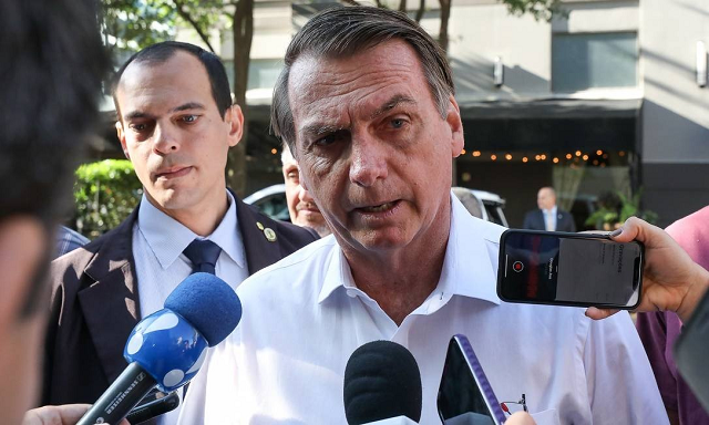 O presidente Jair Bolsonaro em coletiva de imprensa durante a viagem a Dallas, nos Estados Unidos (Foto: PR) O presidente Jair Bolsonaro em coletiva de imprensa durante a viagem a Dallas, nos Estados Unidos (Foto: PR)
