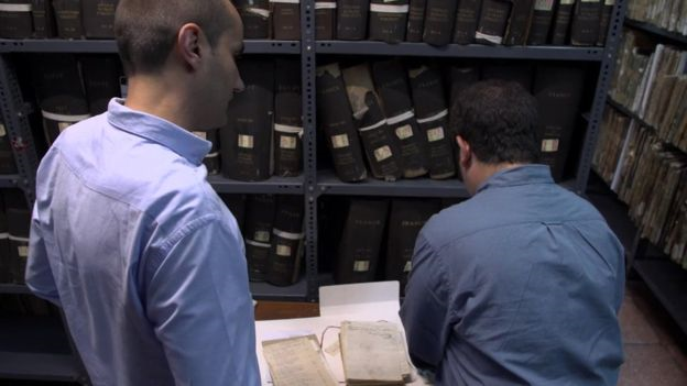 No Arquivo Nacional de Santiago está guardada a correspondência de Pedro Nicolás de Chopitea (Foto: Reprodução | BBC) No Arquivo Nacional de Santiago está guardada a correspondência de Pedro Nicolás de Chopitea (Foto: Reprodução | BBC)