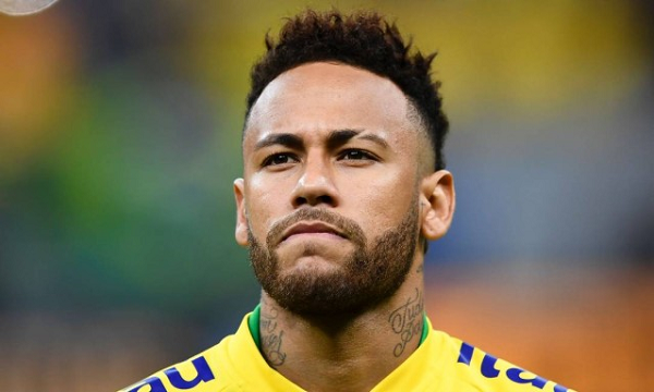 Neymar momentos antes da partida contra o Catar (Foto: Evaristo Sa | AFP) Neymar momentos antes da partida contra o Catar (Foto: Evaristo Sa | AFP)