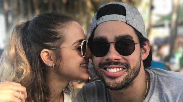 Psicóloga Karoline Calheiros estava noiva do cantor Gabriel Diniz (Foto: Reprodução | Instagram) Psicóloga Karoline Calheiros estava noiva do cantor Gabriel Diniz (Foto: Reprodução | Instagram)