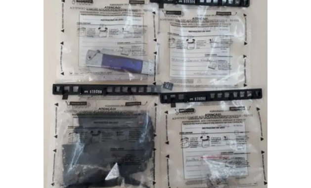 Objetos apreendidos na casa da jovem (Foto: Divulgação | Polícia Civil) Objetos apreendidos na casa da jovem (Foto: Divulgação | Polícia Civil)
