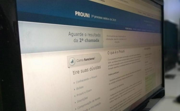 As bolsas de estudo ofertadas são parciais, de 50% do valor da mensalidade, e integrais, de 100% (Foto: Reprodução) As bolsas de estudo ofertadas são parciais, de 50% do valor da mensalidade, e integrais, de 100% (Foto: Reprodução)