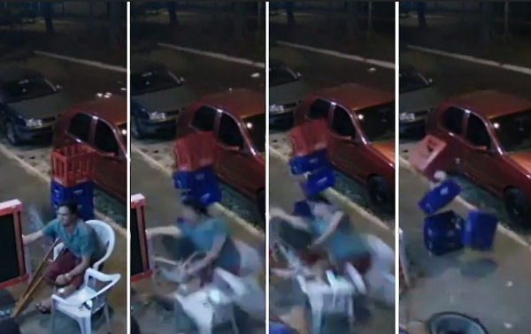 Sequência mostra mostra momento em que Clayton é atingido pela roda que se soltou de carro (Foto: Reprodução | TV Anhanguera) Sequência mostra mostra momento em que Clayton é atingido pela roda que se soltou de carro (Foto: Reprodução | TV Anhanguera)