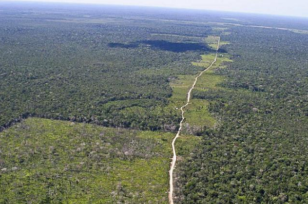 A suspensão afetará repasses de 35 milhões de euros (cerca de R$ 156 milhões) a projetos na região.