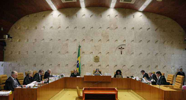 Fachin concedeu a liminar para impedir a transferência ou, caso ocorra, que Lula fique em uma Sala de Estado Maior — em razão de sua condição de ex-presidente da República (Foto: Reprodução) Fachin concedeu a liminar para impedir a transferência ou, caso ocorra, que Lula fique em uma Sala de Estado Maior — em razão de sua condição de ex-presidente da República (Foto: Reprodução)