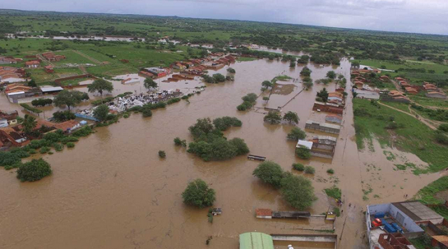 A barragem fica entre a divisa da Bahia com o estado de Sergipe (Foto: Divulgação | Defesa Civil) A barragem fica entre a divisa da Bahia com o estado de Sergipe (Foto: Divulgação | Defesa Civil)