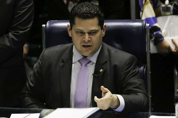 Davi Alcolumbre, que tem preferência pelo embaixador Pedro Borio : 'Será sabatinado igual a todos os outros' (foto: Fabio Rodrigues Pozzebom | Agência Brasil)