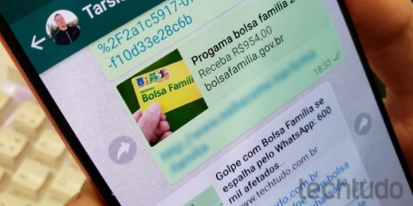A mensagem exige ainda que a vítima compartilhe o link com todos os seus contatos para que o pagamento seja efetuado (Foto: Reprodução) A mensagem exige ainda que a vítima compartilhe o link com todos os seus contatos para que o pagamento seja efetuado (Foto: Reprodução)