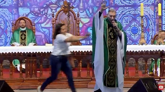 A mulher, que teve o nome preservado, disse sofrer de transtorno bipolar e fazer tratamento psiquiátrico (Foto: Reprodução)