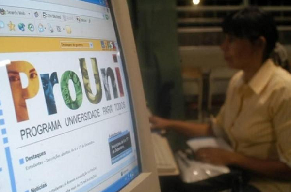 Envio de comprovações de informações de aprovados vão até 8 de julho (Foto: Reprodução) Envio de comprovações de informações de aprovados vão até 8 de julho (Foto: Reprodução)