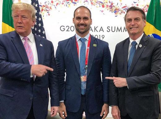 Eduardo Bolsonaro diz que deixaria mandato de deputado federal para assumir embaixada em Washington (Foto: Reprodução) Eduardo Bolsonaro diz que deixaria mandato de deputado federal para assumir embaixada em Washington (Foto: Reprodução)
